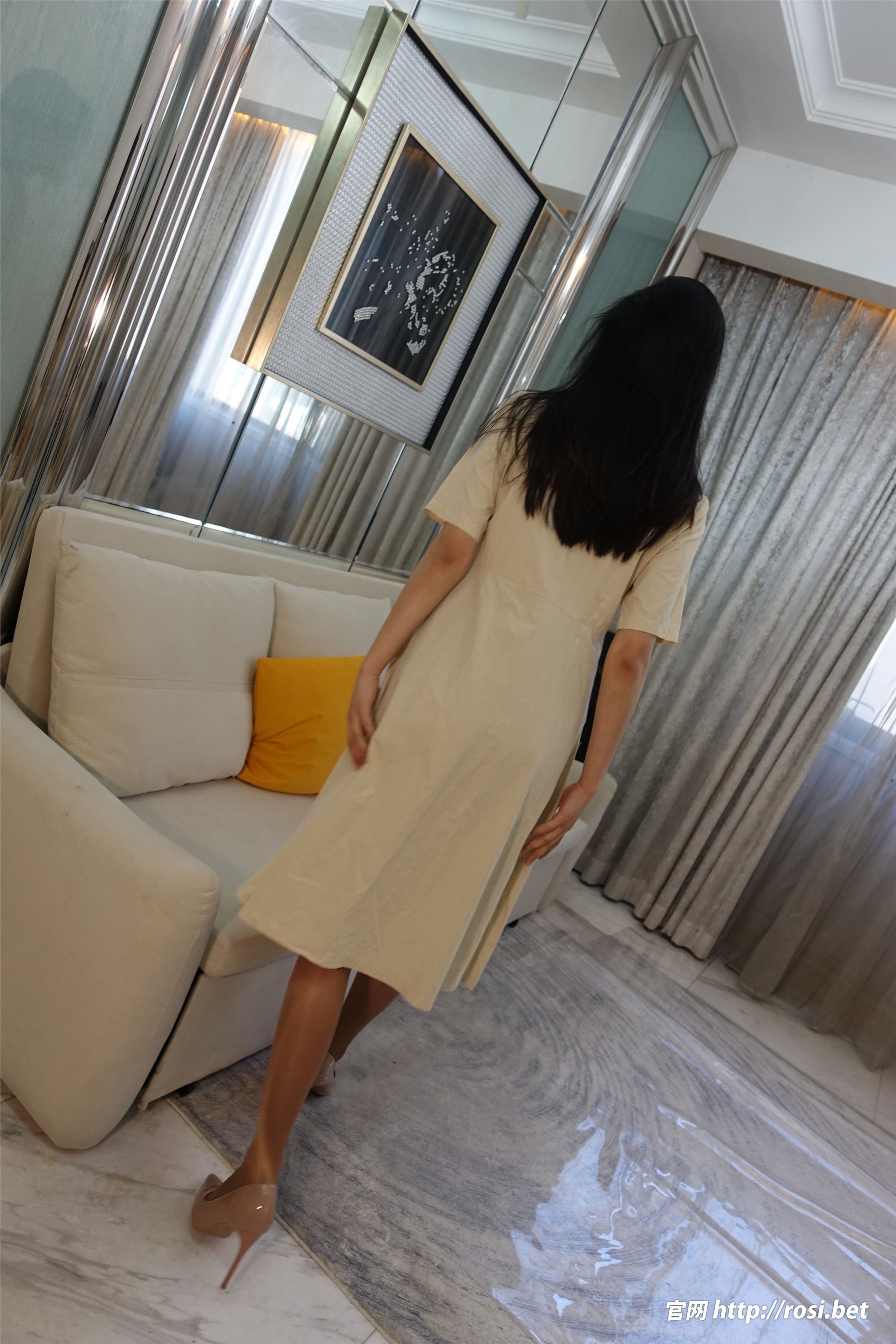 ROSI写真 2023.12.10 NO.4388